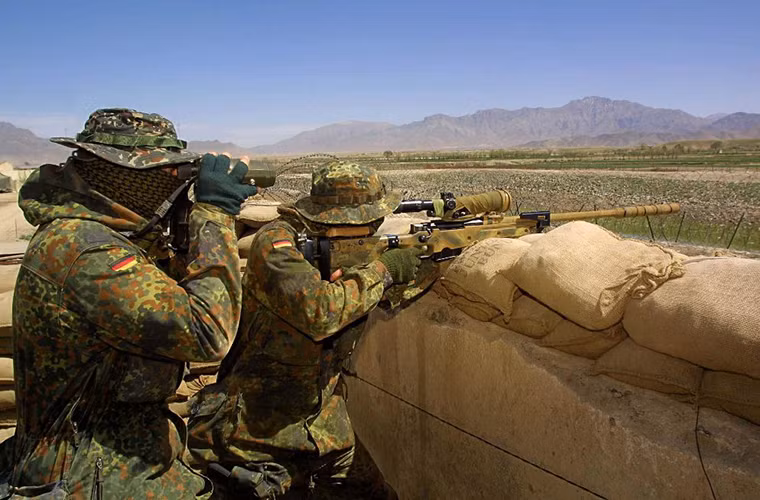 Tạp chí quân sự Jane’s đưa tin cho hay, Bộ Quốc phòng Đức vừa ký kết hợp đồng mua 120 khẩu súng trường bắn tỉa Haenel RS9 sử dụng đạn 8,6mm từ công ty chế tạo vũ khí CG Haenel của nước này.