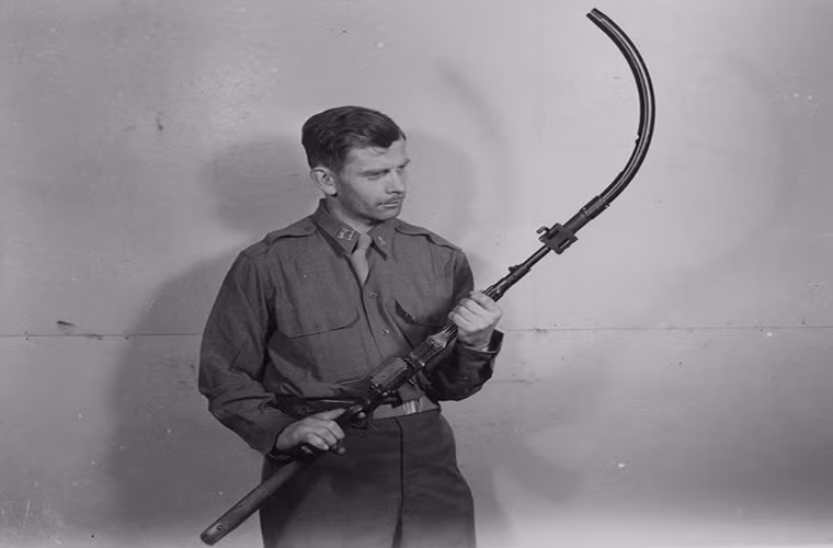 Ý tưởng phát triển một mẫu súng như Krummlauf được đánh giá khá cao tuy nhiên thiết kế của nó có quá nhiều điểm hạn chế cũng như không linh hoạt khi sử dụng. Bên cạnh đó chi phí để chế tạo mẫu súng này cũng quá tốn kém và không thể đưa vào sản xuất hàng loạt.