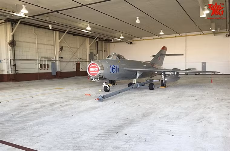 Chiếc tiêm kích MiG-17F sau khi đại tu, giờ đây nó đã có thể trở lại bầu trời và viết tiếp huyền thoại của mình.