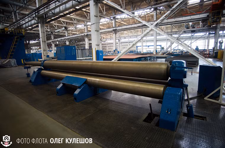 Bên cạnh việc đóng tàu hải quân nhà máy Zelenodolsk còn thực hiện các đơn hàng đóng mới các mẫu tàu thương mại và sản xuất các thiết bị dành cho ngành công nghiệp khai thác dầu khí.