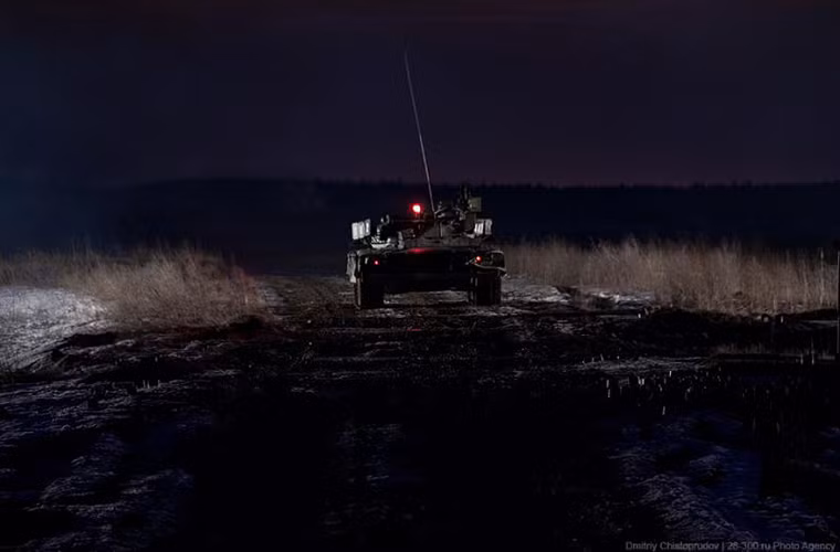 T-80 thực sự không phổ biến mấy trong Quân đội Nga, trong hơn 5.000 chiếc được chế tạo thì Nga chỉ sử dụng 4.500 chiếc với hơn 3.000 chiếc đang hoạt động, số còn lại là xe tăng dự bị. Đối với T-80UD chỉ có khoảng 460 chiếc được biên chế cho sư đoàn tăng bảo vệ Moscow là Kantemirovsky 4th và trung đoàn vệ binh xe tăng số 12.