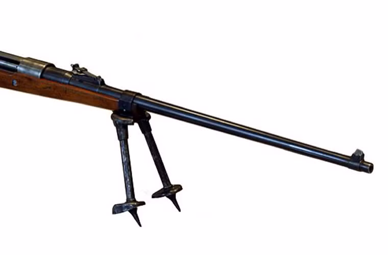 Một trong những hạn chế nữa của súng chống tăng Mauser 1918 là thước nhắm cơ khí của nó chưa thật sự hoàn thiện làm giảm đáng kể độ chính xác khi bắn của súng.