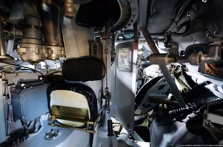 Sau khi hoàn tất quá trình thử nghiệm, những chiếc BTR sẽ được xuất xưởng và chuyển đến khách hàng. Các đơn hàng của Arzamas JSC chủ yếu là từ Quân đội Nga tuy nhiên cũng có những đơn hàng đến từ một số quốc gia khác như Algeria, Canada, Trung Quốc, Congo, Indonesia, Sudan, Djibouti và cả Việt Nam.