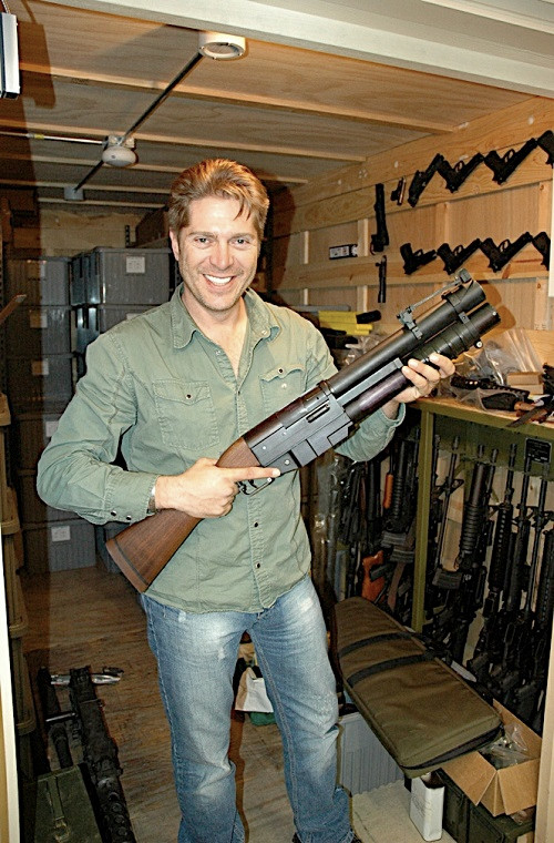 Đầu những năm 1990, một số công ty Mỹ cũng cho ra mắt các mẫu thử nghiệm cải tiến của China Lake nhưng chúng đều bị đánh giá hoạt động kém hiệu quả và chỉ còn xuất hiện trong các bộ sưu tập súng.