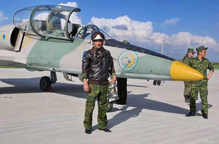 Việc trang bị L-39 trên thực tế không giúp gì nhiều lắm cho Tajikistan trong việc bảo vệ đường biên giới tiếp giáp Afghanistan luôn vốn là khu vực hoạt động mạnh của các tay súng Taliban, và nước này luôn phải nhờ đến lực lượng Quân đội Nga đồn trú tại đây.