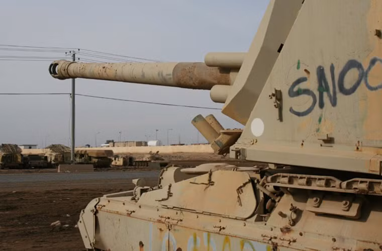 Hầu như các loại vũ khí cũ trước đây của Iraq đều bị loại bỏ một phần do chúng đã quá cũ hoặc không thể vận hành do không có phụ tùng thay thế.