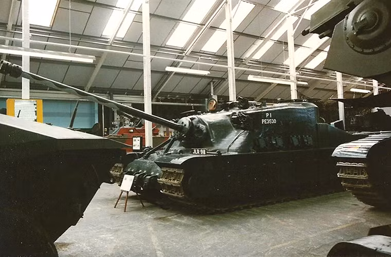 Tuy nhiên, diễn biến trên chiến trường Châu Âu diễn ra nhẹ nhàng hơn những gì quân Đồng Minh nghĩ. Và họ không cần tới một cuộc chiến kéo dài, khi từ giữa năm 1944 đến đầu năm 1945 quân Đồng Minh đã tiến vào biên giới Đức với thiệt hại ở mức chấp nhận được và ít ác liệt hơn so với Mặt trận phía Đông. Điều này tác động mạnh đến kế hoạch đưa vào trang bị Tortoise (A39).