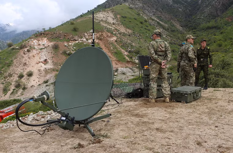 Tuy nhiên đợt diễn tập chống khủng bố lần này của CSTO tại Tajikistan được đánh giá là khá khiêm tốn so với các đợt tập trận của NATO tại Đông Âu trong thời gian gần đây.