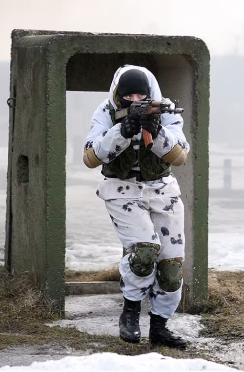 Bên cạnh đó, các đơn vị trinh sát bộ binh Nga còn đảm nhận cả nhiệm vụ phân tích binh lực đối phương cũng như trang bị nhằm tạo thế chủ động hơn cho Quân đội Nga trên chiến trường.