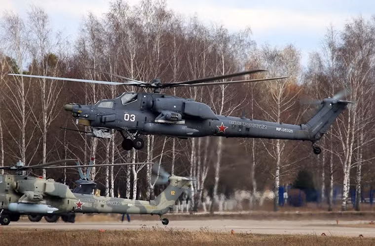 Trực thăng tấn công Mi-28N với màu sơn ngụy trang đặc trưng của Không quân Nga. Nguồn ảnh: Arms-Expo