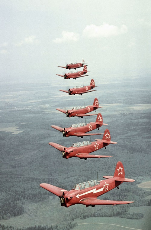 Trong suốt cuộc đời của mình Alexander Sergeyevich Yakovlev luôn dành trọn tâm huyết cho từng mẫu máy bay do ông thiết kế cho đến tận khi qua đời. Nhưng di sản mà ông để lại cho ngành công nghiệp hàng không Liên Xô và Nga sau này thì vẫn còn sống mãi. Nguồn ảnh: Sputnik