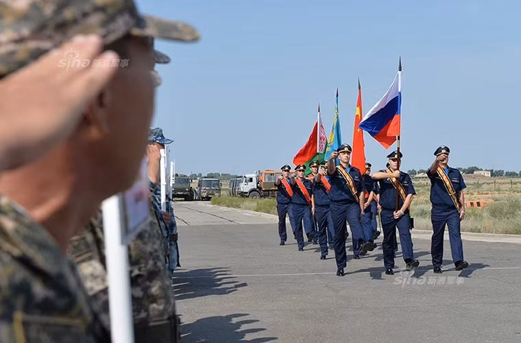 Theo Bộ Quốc phòng Nga, "Keys to Heaven" (Chìa khóa dẫn tới Thiên đường) một trong những phần thi quan trọng tại Army Game-2016 đã chính thức diễn ra vào đầu tháng này tại vùng Astrakhan của Nga. Có thể xem "Keys to Heaven" là phần thi đặc biệt tại Army Game năm nay khi nó chỉ dành riêng cho các quốc gia có sỡ hữu tổ hợp tên lửa phòng không S-300.