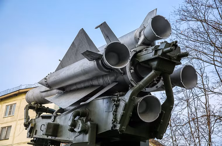 Tổ hợp phòng không S-200 có tầm bắn hiệu quả lên tới 300km.