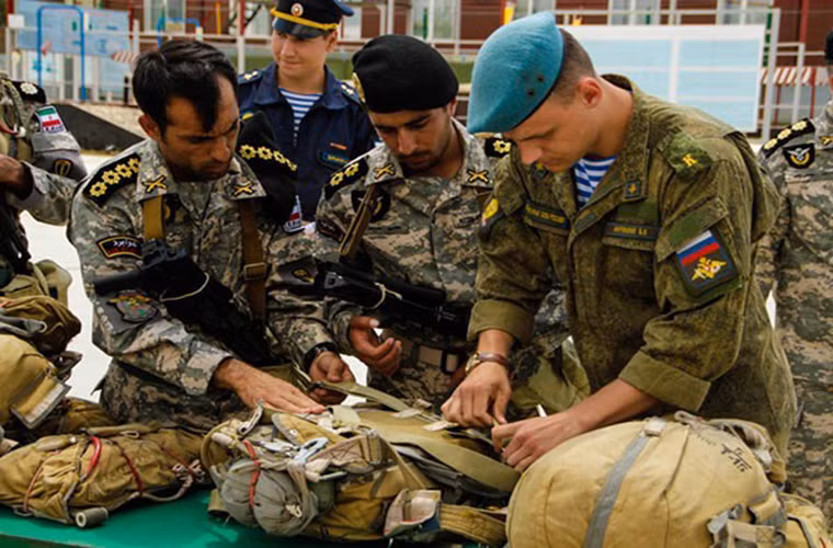 Sau các bài thực hành trên mặt đất, đại diện các nước sẽ có đợt huấn luyện nhảy dù thực tế với D-10 từ trực thăng vận tải Mi-8 ở độ cao 800m. Trong khi đó lễ khai mạc các phần thi đầu tiên của Army Game-2016 sẽ diễn ra vào ngày 3/8 tới.