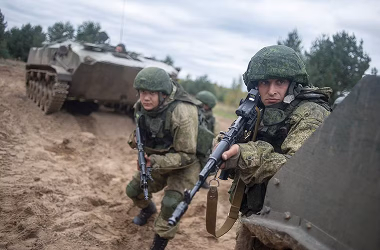 Đợt diễn tập này của VDV còn có sự tham gia của Lực lượng Lính thủy Đánh bộ Nga và cả hai lực lượng này sẽ cùng nhau hợp đồng tác chiến tiêu diệt các mục tiêu giả định trong diễn tập.