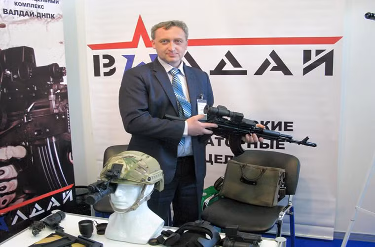 Theo Arms-Expo đưa tin cho hay, vào hôm 23/4 Bộ Nội vụ Nga đã khai mạc hội nghị-triển lãm Spetsekipirovka giới thiệu các mẫu vũ khí đặc biệt dành cho lực lượng An ninh Nga với sự hỗ trợ từ các công ty quốc phòng của nước này. Dù không được quy mô như các triển lãm an ninh khác nhưng Spetsekipirovka vẫn trưng bày khá đầy đủ các mẫu trang thiết bị dành cho lực lượng thực thi pháp luật ở Nga.
