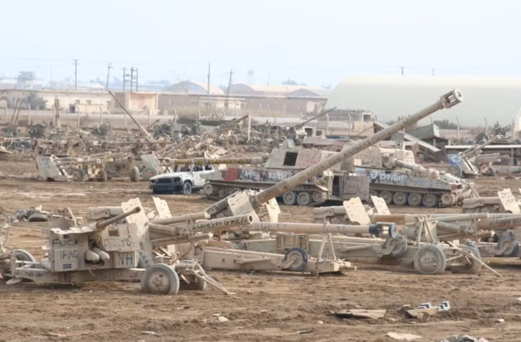 Nhiều nhất trong số đó vẫn là các loại vũ khí do Liên Xô sản xuất như lựu pháo, pháo phòng không, xe tăng và cả hệ thống radar trinh sát.