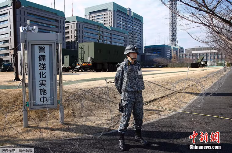 Và trong trường hợp xấu nhất nếu SM-3 thất bại trong việc đánh chặn tên lửa Triều Tiên thì nhiệm vụ này sẽ được chuyển giao cho các hệ thống Patriot PAC-3 trên đất liền.