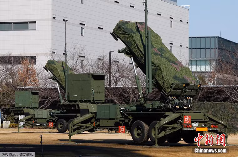 Cũng theo Bộ trưởng Nakatani, bên cạnh các hệ thống tên lửa đánh chặn trên đất liền Lực lượng Phòng vệ Nhật Bản cũng tiến hành triển khai các tàu khu trục lớp Kongo vốn được trang bị hệ thống điều khiển hỏa lực Aegis với các tên lửa đánh chặn RIM-161 (SM-3) có khả năng bắn hạ tên lửa đạn đạo liên lục địa từ ngoài tầng khí quyển.