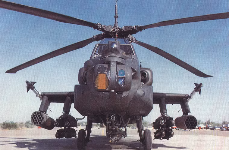 Ý tưởng về việc trang bị Stinger trên AH-64 Apache không phải là mới, ở thời điểm hiện tại khi một số quốc gia sở hữu dòng trực thăng tấn công này đã hiện thực hóa ý tưởng trên từ một vài năm trước. Tuy nhiên nó lại không được phổ biến ngay cả như ở Mỹ việc trang bị Stinger cho Apache khá dễ dàng nhưng rất hiếm khi trực thăng này xuất trận với Stinger. Trong ảnh là ý tưởng trang bị tên lửa không đối không AIM-9 cho Apache của Quân đội Mỹ.
