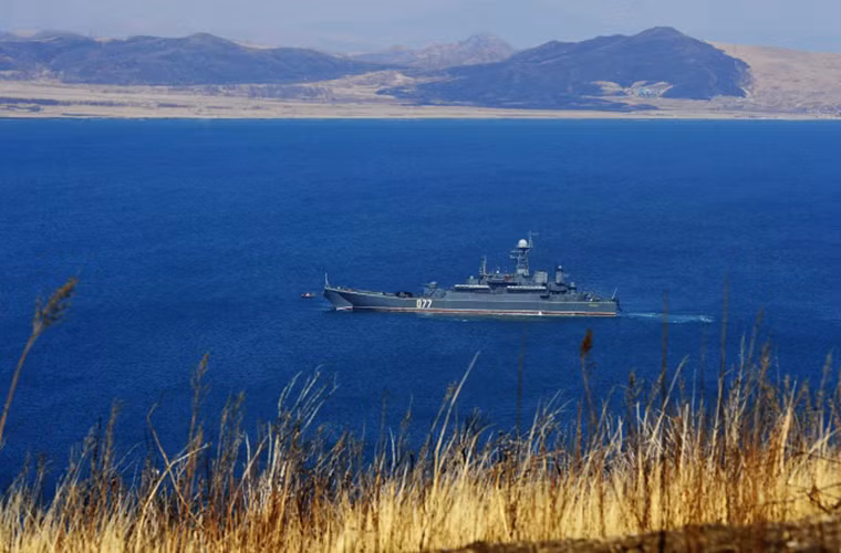 Tàu đổ bộ cỡ lớn Peresvet thuộc Project 775M của Hải quân Nga.