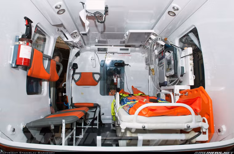 Bên cạnh đó Ka-226T còn có thiết kế modul với các khoang nhiệm vụ khác nhau, tùy thuộc vào từng loại nhiệm vụ khác nhau Ka-226T có thể sử dụng loại khoang modul cho phù hợp như chuyên chở hành khách, tìm cứu nạn, trực thăng y tế và phục vụ các mục đích quân sự.