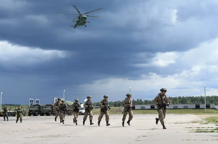 Còn trung tâm huấn luyện đặc nhiệm 604 là một trong những nơi huấn luyện đặc nhiệm hàng đầu của Nga trực thuộc Bộ Nội vụ nước này, nó được thành lập từ năm 2008 trên cở sở giải tán một số đơn vị đặc nhiệm cũ.