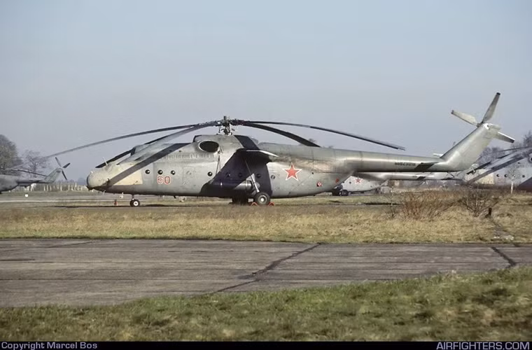 Đã hơn 110 năm kể từ khi chiếc máy bay đầu tiên trên thế giới được anh em nhà Wright phát minh. Kể từ đó cho tới nay lịch sử hàng không thế giới đã có rất nhiều sự thay đổi một trong số đó là sự ra đời của dòng máy bay lên thẳng hay còn được gọi là trực thăng.