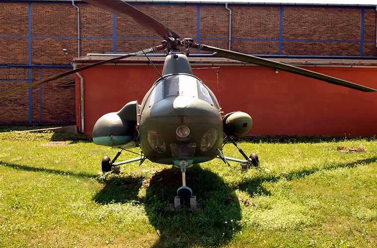 Ở một số biến thể, Mi-1 còn được trang bị cả bình nhiên liệu phụ ở hai bên thân nhằm tăng tầm hoạt động, trọng lượng cất cánh tối đa của một chiếc Mi-1 có thể lên tới 2.3 tấn.