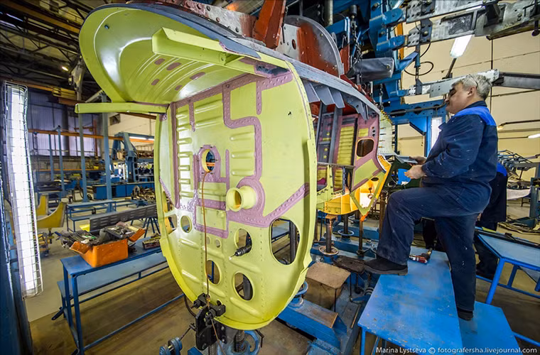 Tuy nhiên việc nâng cấp lên biến thể MiG-31BM không chỉ đơn thuần là trang bị lại hệ thống trang thiết bị điện tử mà còn cả việc đại tu và kéo dài thời gian hoạt động của phần khung thân máy bay.