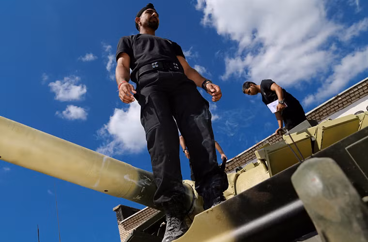 Sau đó họ bắt tay vào chuẩn bị cho những chiếc T-72B3.