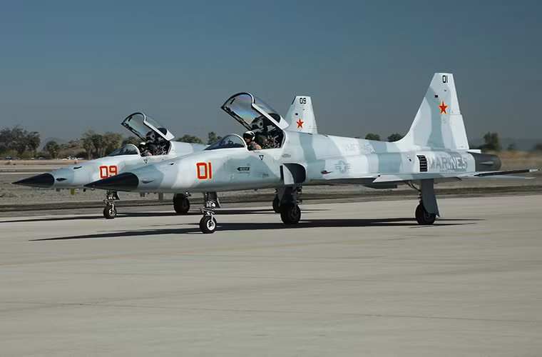 Theo Angel Tello – Thư ký phụ trách các vấn đề chiến lược và quân sự thuộc Bộ Quốc phòng Argentina cho biết, vấn đề đàm phán mua lại tiêm kích F-5E và T-34C sẽ được thảo luận trong chuyến thăm chính thức của một phái đoàn quân sự cấp cao Argentina đến Washington trong tháng này.