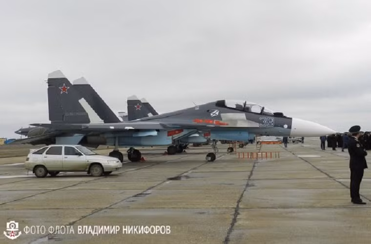 Trong quá trình hiện đại hóa các đơn vị không quân hải quân thuộc Hạm đội Biển Đen cũng được biên chế hơn 30 máy bay quân sự mới trong đó có cả tiêm kích đa năng Su-30SM.