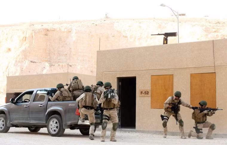 Đơn vị có nhiệm vụ: Tiến hành các hoạt động trinh sát đặc biệt, chiến đấu luồn sâu, chống khủng bố, giải cứu con tin, bảo vệ nhân vật VIP, cứu hộ đặc biệt.