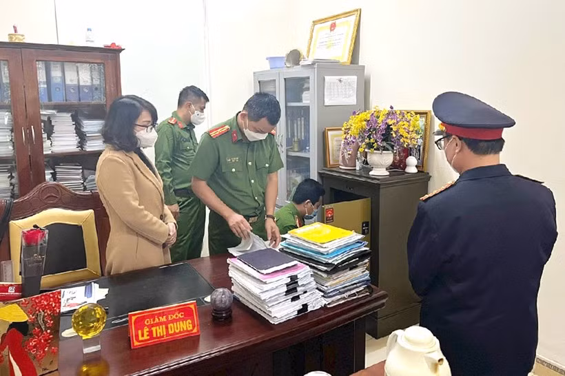 Giam doc Trung tam giao duc nhan an 5 nam tu, Bo GD&DT noi gi?