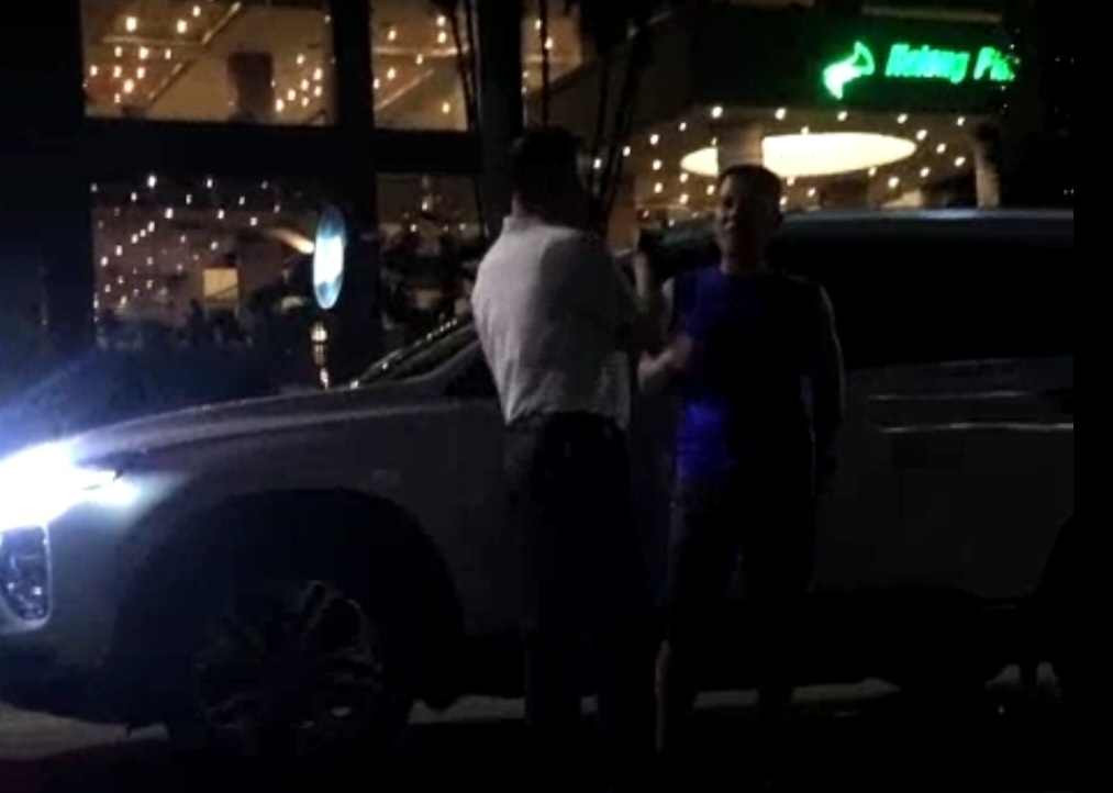 Tu xung Truong Cong an phuong Bai Chay doa danh nguoi