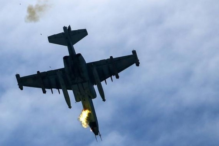 Trước tình hình trên, Không quân Nga và các đồng minh của SAA cũng đang chủ động mở các cuộc truy kích nhằm không để cho phiến quân có cơ hội tổ chức lại lực lượng.