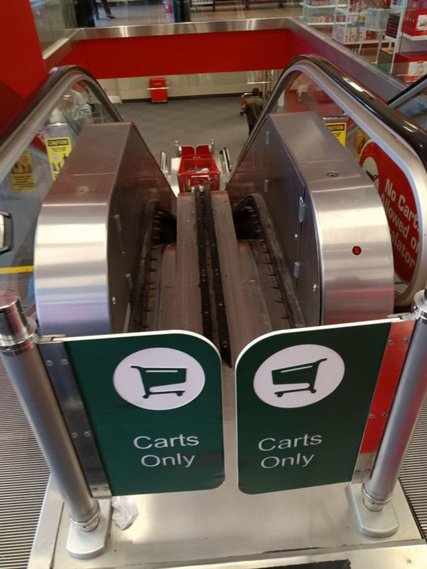 Thang cuốn dành riêng cho xe đẩy.