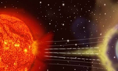 Ban đầu, các nhà khoa học nghi ngờ sự phóng khối lượng (CME) gây ra cơn bão kinh hoàng - một luồng plasma lớn với từ trường nhúng được thổi ra từ một điểm Mặt Trời - nhưng họ không thể biết liệu nó đã xảy ra ở Mặt đất hay phía xa của Mặt Trời.