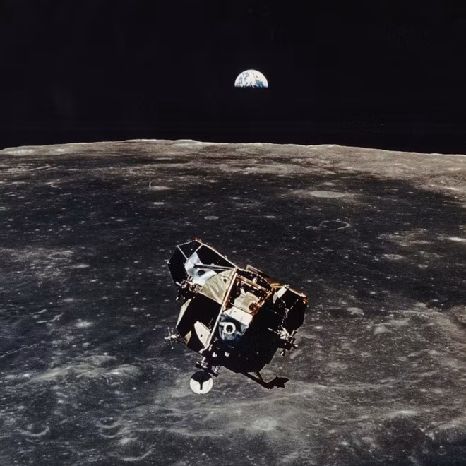 Các vùng bị che khuất vĩnh viễn (PSR) trên Mặt Trăng có thể còn lạnh hơn, giảm xuống tới -240 độ C. Những vấn đề này tạo thành một trong những thách thức môi trường khắt khe nhất mà các chuyến thám hiểm Mặt Trăng trong tương lai sẽ phải đối mặt.