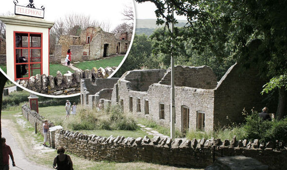 Tổng cộng 7.500 mẫu Anh (hơn 3.000 héc ta) đã được Bộ Chiến tranh Anh trưng dụng ngay trước dịp Giáng sinh năm 1943. Đáng buồn rằng điều này đồng nghĩa với việc rất nhiều người dân sẽ mất đi ngôi nhà của mình, nhiều người hy vọng rằng một ngày nào đó họ có thể trở lại.