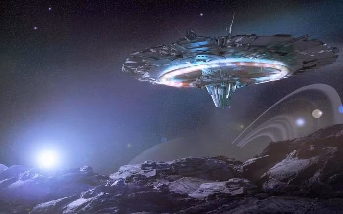 Họ cho rằng những người bị bắt cóc phải “làm việc trong một trại nô lệ dưới sự phù phép của Grays”, và cho biết Grays có hình dạng nửa người nửa bạch tuộc. Một trong số những người này cũng đã từng chứng kiến một loạt các sinh vật bí ẩn khác ở căn cứ, bao gồm cả người khổng lồ cao hơn 2m.