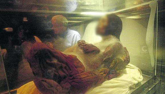 Sau đó, Nilsson tạo ra một bản sao 3D của hộp sọ của Trinh nữ băng, sử dụng chất liệu đất sét polyme để tạo các bó cơ và đánh dấu độ dày của mô. Sau đó, ông tiến hành làm việc trên các bộ phận như mắt, mũi và má. Nilsson cũng thêm vào hàng trăm sợi tóc vào bức tượng. Toàn bộ quá trình này kéo dài tới 10 tuần.