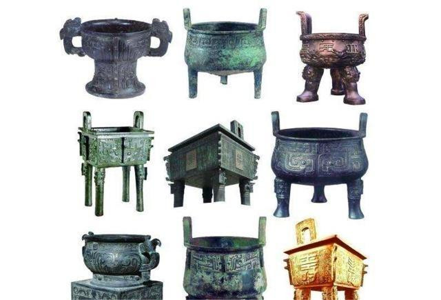 4. Cửu đỉnh. Đỉnh (cái vạc ngày xưa bằng kim loại, có ba chân, hai tai) ban đầu được sử dụng làm dụng cụ nấu ăn, nhưng sau đó dần dần trở thành vật dụng nghi lễ được tôn sùng nhất. Đỉnh là sản phẩm đồ đồng tiêu biểu nhất, và cũng có giá trị nhất thời cổ đại.