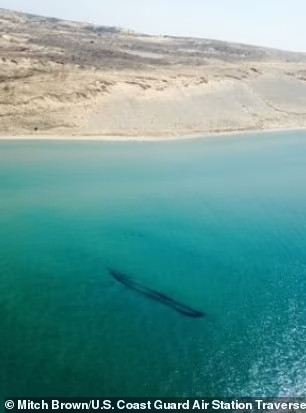 Hầu hết những tàu đắm này đều khá nhỏ. Điều này khiến những người thợ lặn khi đo khó có thể tìm thấy chúng. Vì vậy, những hoạt động thăm dò và phục dựng tập trung vào những con tàu bị chìm dưới đáy hồ Erie diễn ra trong thế kỷ 19 và 20.