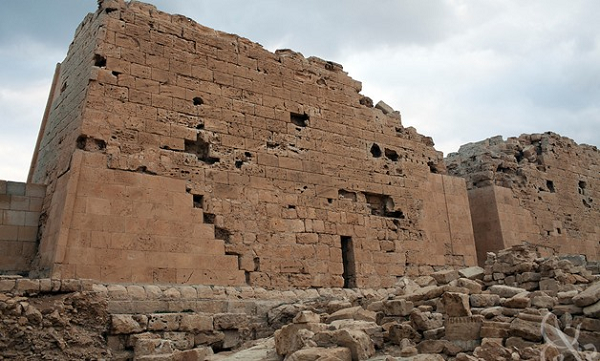 Giữa một nhóm giếng chôn cất cực lớn ở nghĩa trang cổ đại Abusir phía Bắc Saqqara (Cairo, Ai Cập), các nhà khoa học đã tìm thấy một giếng cổ đặc biệt chứa những hiện vật tái hiện lại hoàn hảo quá trình ướp xác danh tiếng của người Ai Cập cổ đại.