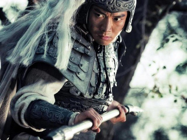 Triệu Vân tự là Tử Long, sinh tại huyện Chân Định thuộc quận Thường Sơn, nay là huyện Chính Định, tỉnh Hà Bắc, phía bắc Trung Quốc.