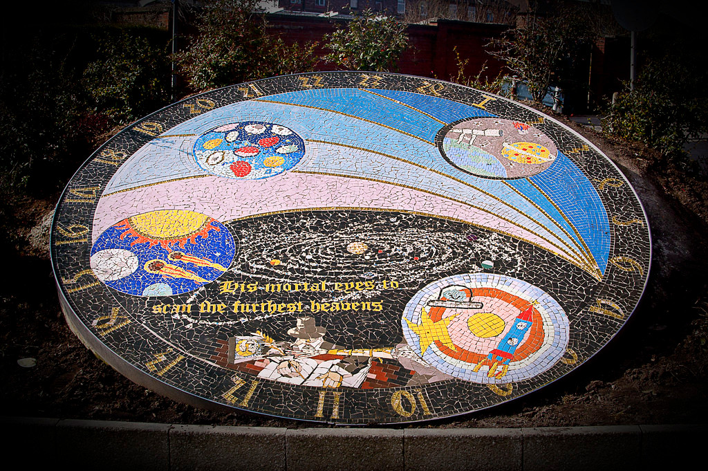 Công trình nghiên cứu của ông lần đầu tiên chứng minh rằng Trái Đất không phải là trung tâm của vũ trụ mà quay quanh Mặt Trời, bác bỏ niềm tin tôn giáo đương thời và đặt nền móng cho công trình đột phá của Isaac Newton về lực hấp dẫn.