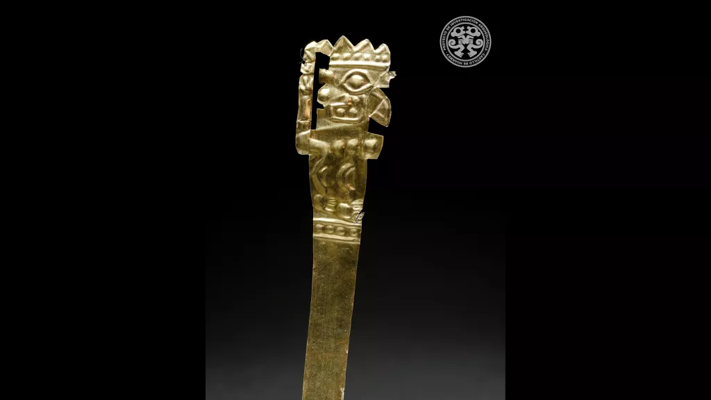 Số lượng lớn vật dụng này khiến nhóm nhà khảo cổ cho rằng những người an nghỉ tại đây là thợ thủ công lành nghề, đồng thời thuộc giới thượng lưu Wari nên đồ chôn cùng mới phong phú đến vậy.