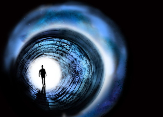 Chuyên gia liệu pháp tâm lý nổi tiếng người Mỹ, ông Brian Vass trong một buổi chữa bệnh bằng thôi miên của mình vào năm 1980, hoàn toàn tình cờ ông đã đưa một nữ bệnh nhân của mình trải nghiệm cuộc hành trình đi về các kiếp trước của cô.